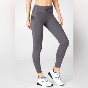 Grey sleek pocket crop leggings from Fabletics